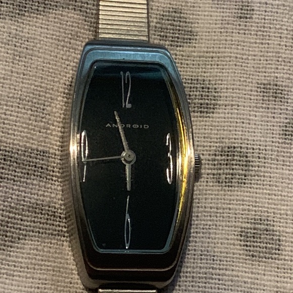 Android AD138 Silver Tone Dial Rectangle Case Mesh Stainless Steel Band Watch - Picture 2 of 3